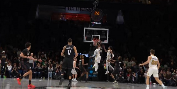 要进加时了!小波特干拔三分不中 克拉克斯顿冲击飞天补扣扳平!